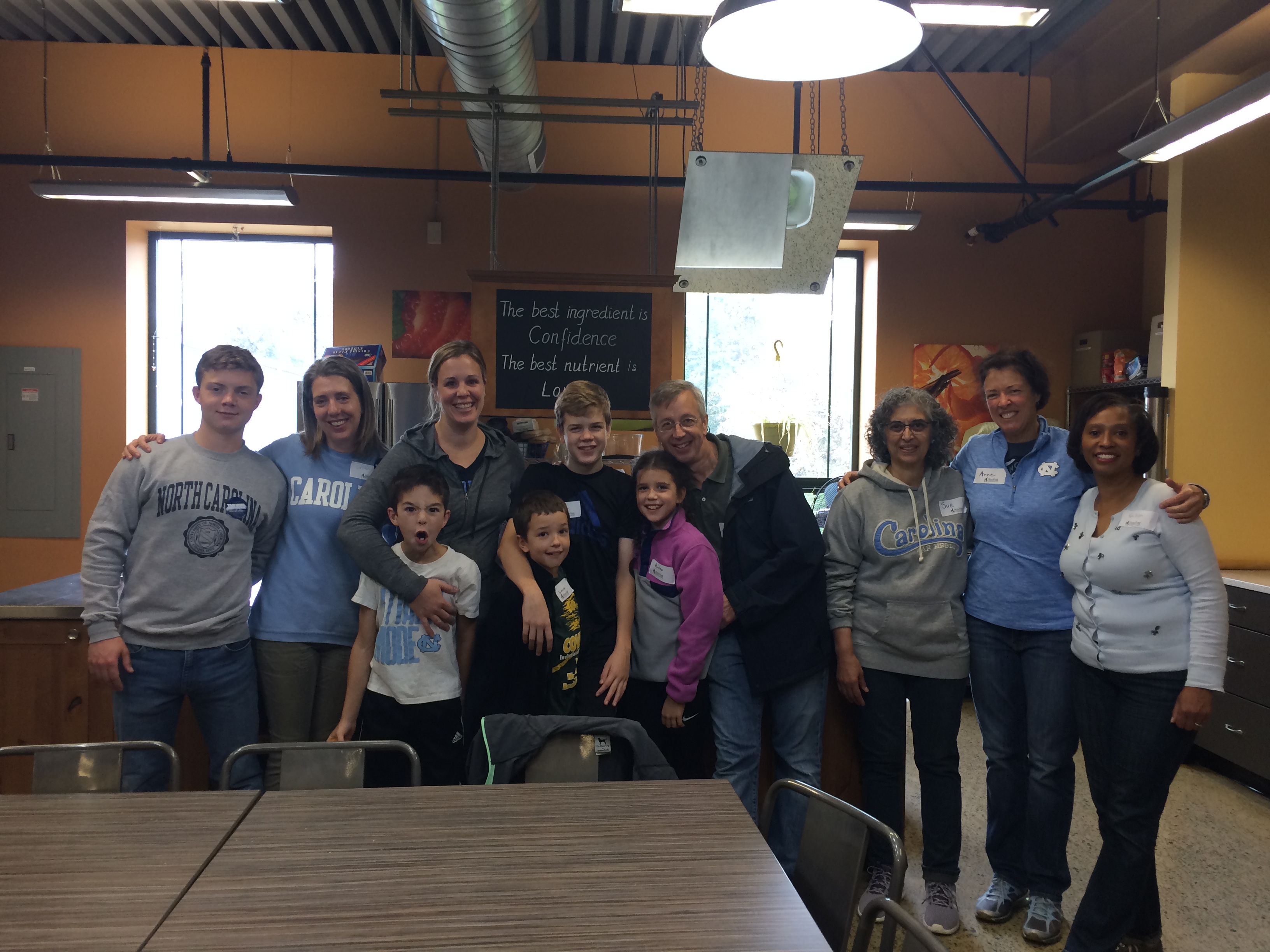 Central Jersey Tar Heels team up to serve on Tar Heel Service Day!